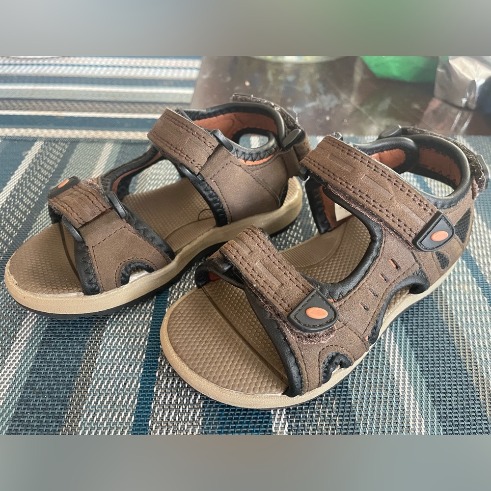 London Underground kid sandals 9M brown